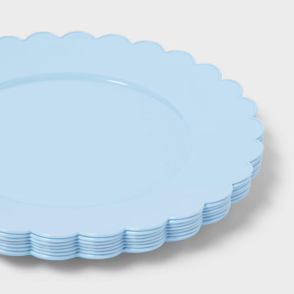 8ct Light Blue Scallop Dinner Plastic Plates - "