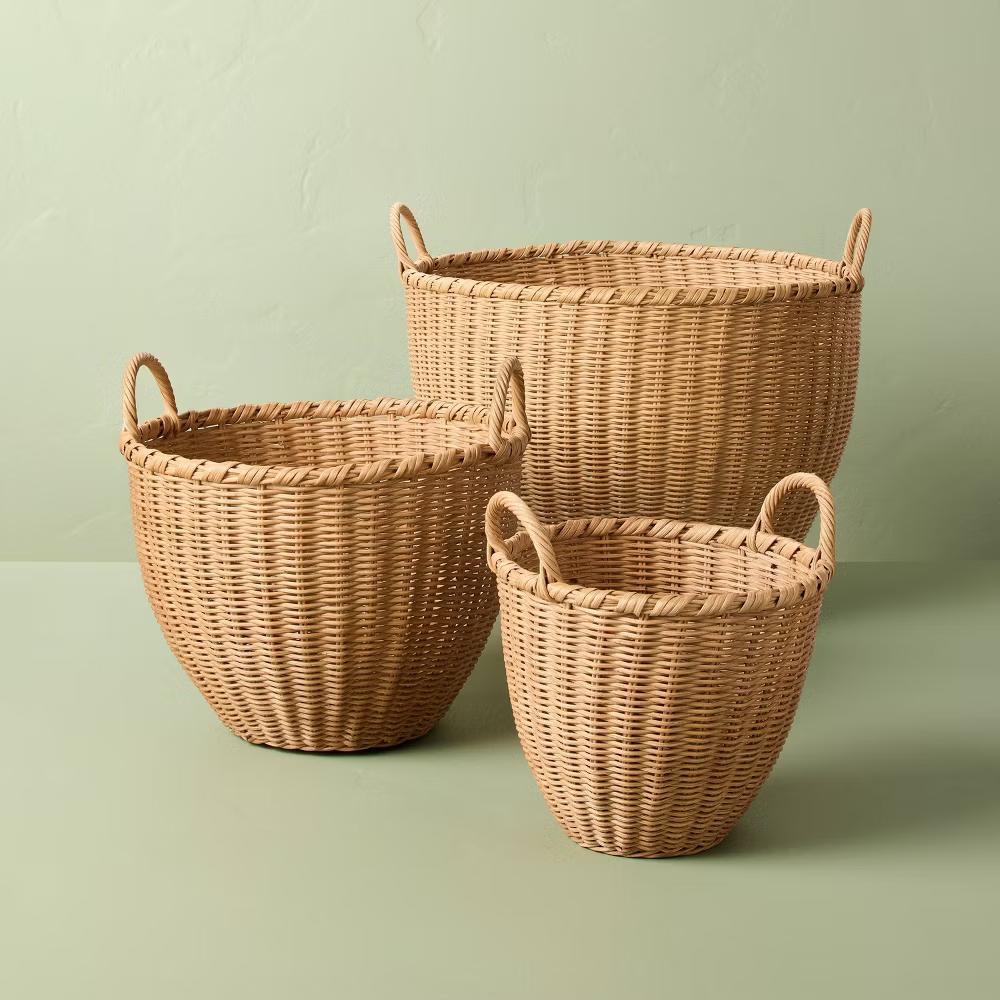Round Woven Rattan Storage Basket with Handles - with Magnolia - Image 4