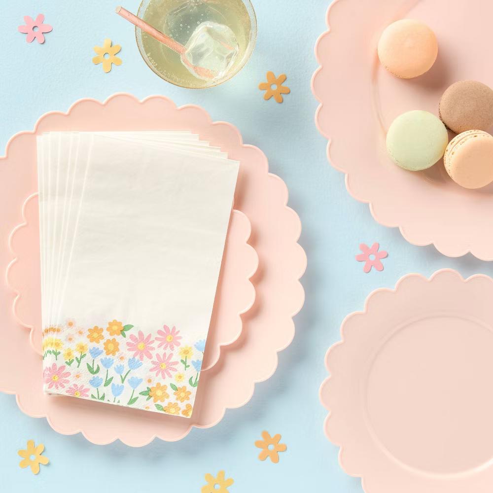 8ct Light Pink Scallop Dinner Plastic Plates - " - Image 2