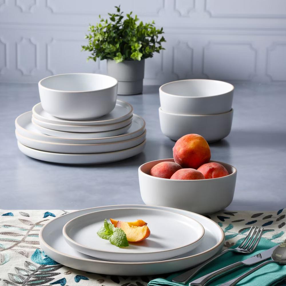 Everyday Essential 12-Piece Stoneware Dinnerware Set - Image 2