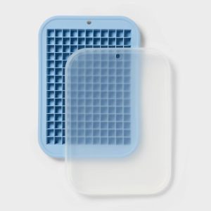 Silicone Crushed Ice Tray with Lid Blue