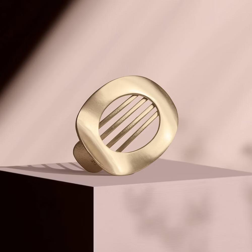 The Hair Edit Gilded Ellipse Flat Lay Claw Clip - Image 5