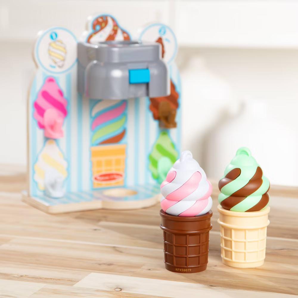 Swirl and Serve Ice Cream Play Set